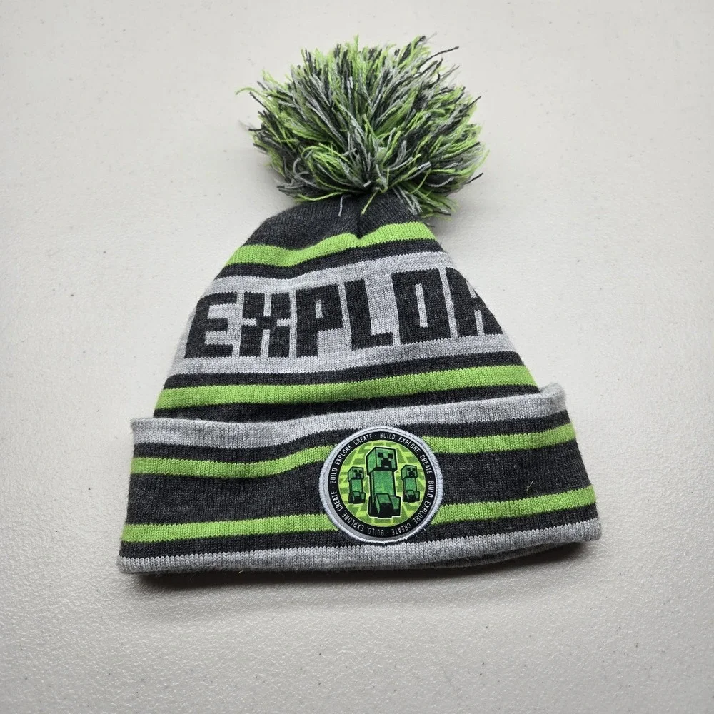 Minecraft Boys‎ Beanie OS Gray Black Green Pom Logo Patch Creeper